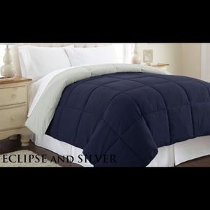 Down Alternative Reversable Comforter